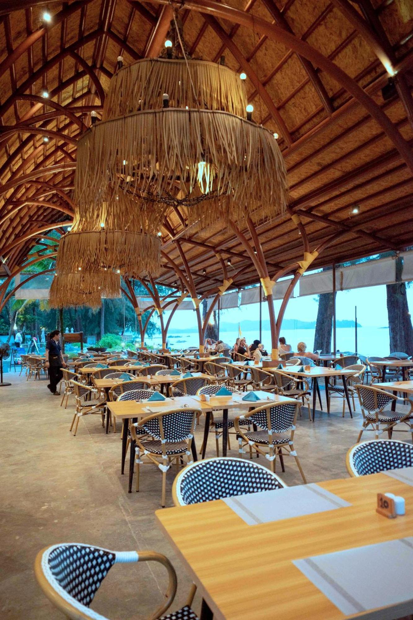Khaolak Emerald Beach Resort And Spa Кхаулак Экстерьер фото