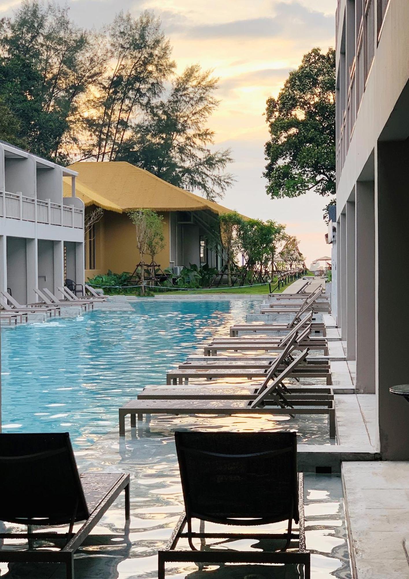Khaolak Emerald Beach Resort And Spa Кхаулак Экстерьер фото
